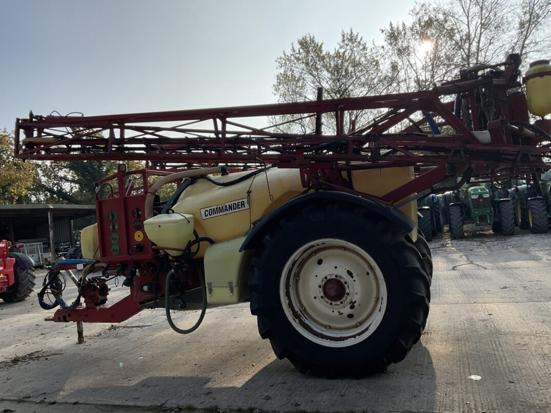 HARDI COMMANDER 3200