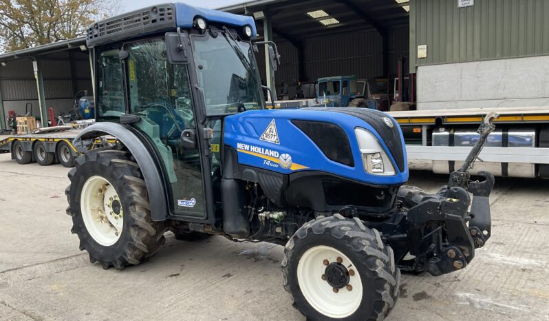 NEW HOLLAND T4.100N full