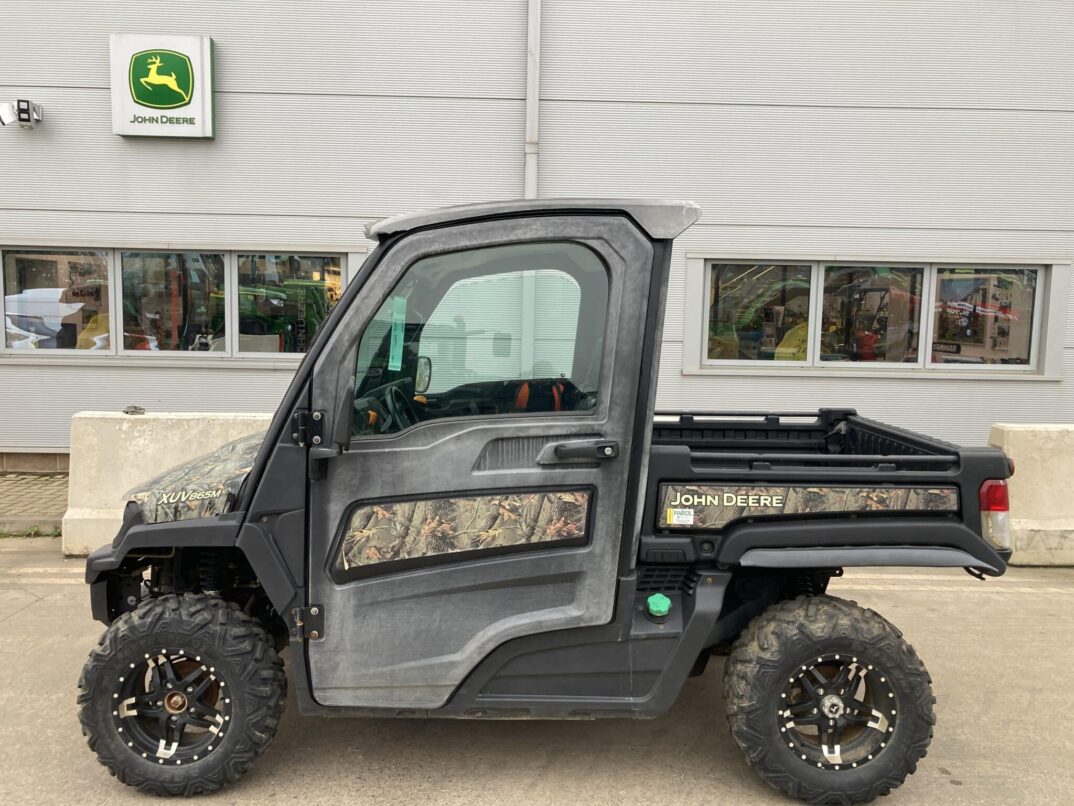 John Deere XUV865M Gator