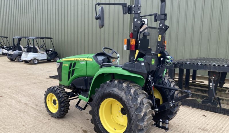 John Deere 3038E full