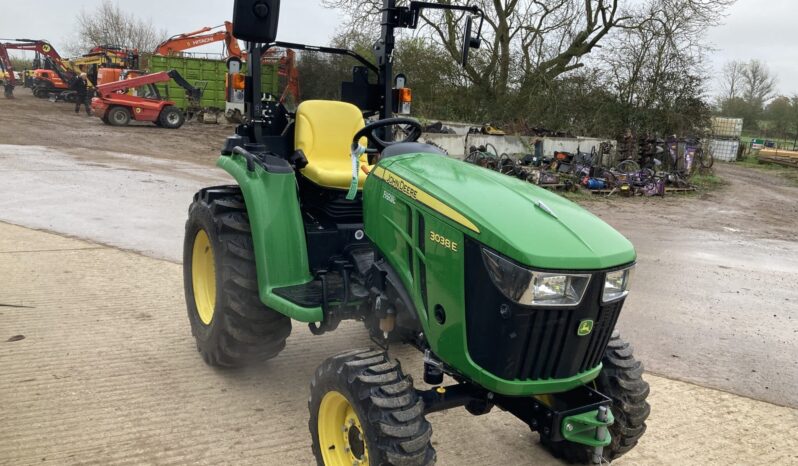 John Deere 3038E full