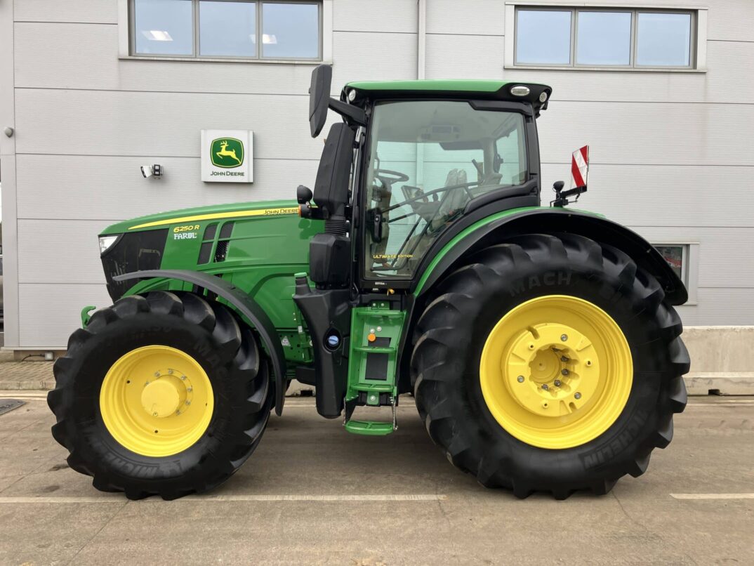 John Deere 6250R