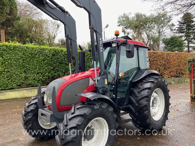 2017 Valtra A 93 HiTech with Q41 loader