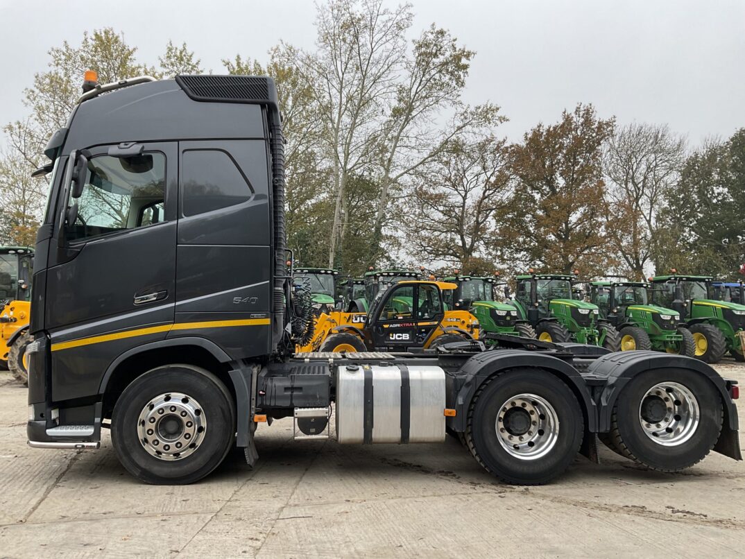 VOLVO FH540