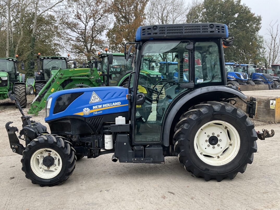 NEW HOLLAND T4.100N