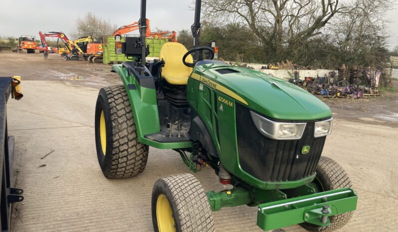 John Deere 4066M full