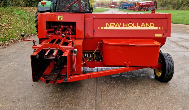 1990 New Holland 575 conventional baler full