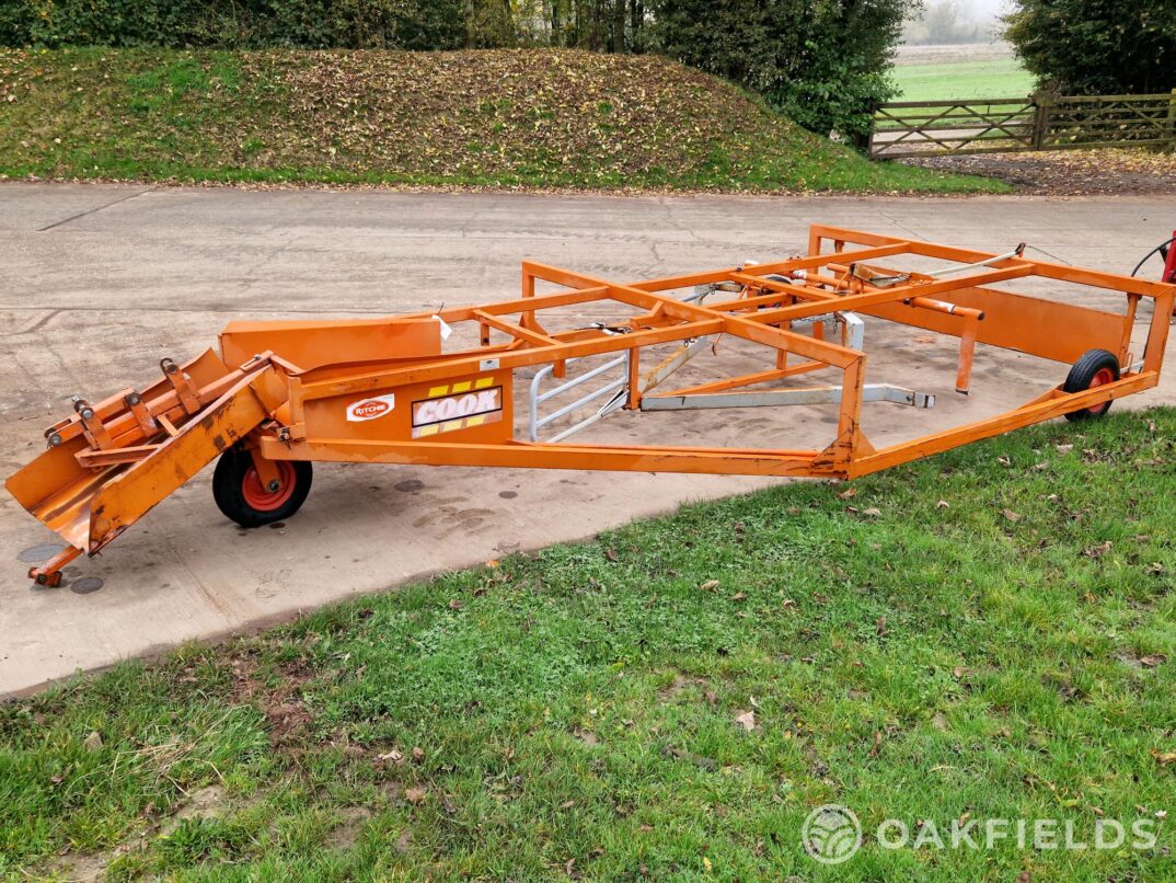 Ritchie (Cook) flat 8 bale sledge