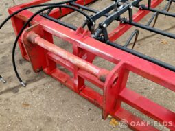 Moulton flat 8 bale grab full