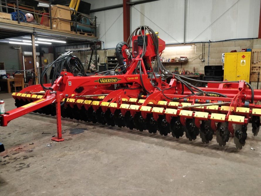 Vaderstad Carrier CR650CB c/w Vaderstad Bio Drill in Excellent conditionNew 470mm True Cut discs levelling Crossboard very good profile on Packer