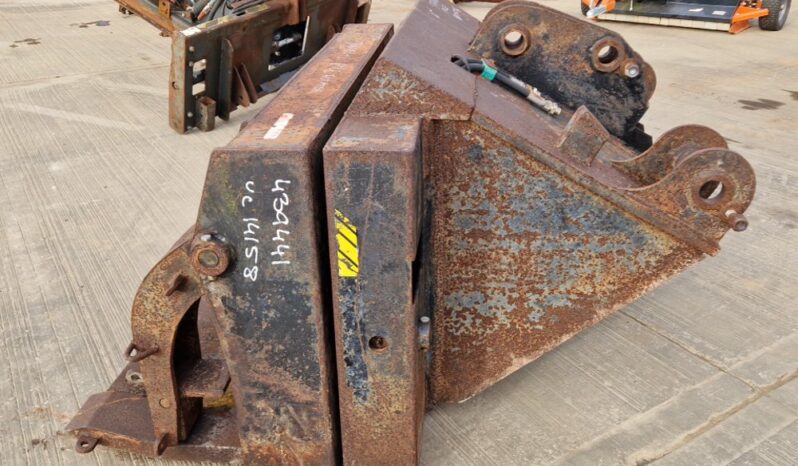 Strimech Hydraulic Pole Rotator to suit 3 Point Linkage Farm Machinery For Auction: Leeds -27th, 28th, 29th, 30th November 24 @ 8:00am full