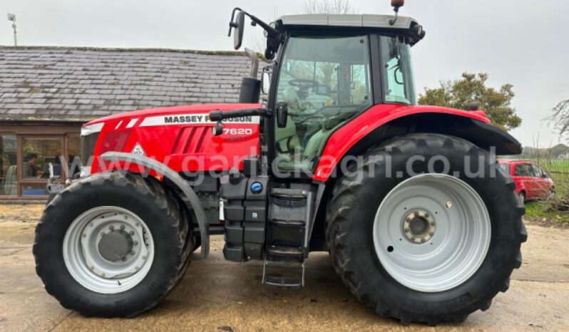 2013 MASSEY FERGUSON 7620 DYNA-VT TRACTOR 41,950 + VAT full