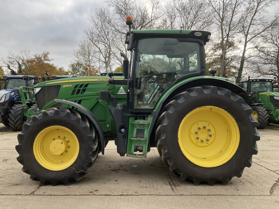 JOHN DEERE 6155R