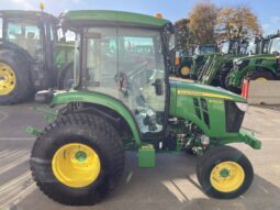 John Deere 4052R full