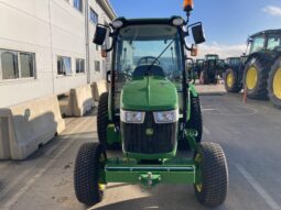 John Deere 4052R full