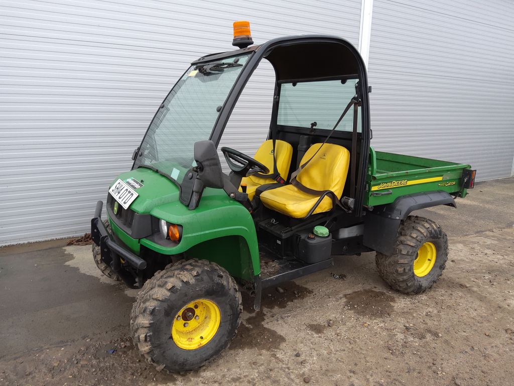 2014 JOHN DEERE GATOR HPX 4X4 854cc  For Auction on 2024-11-27