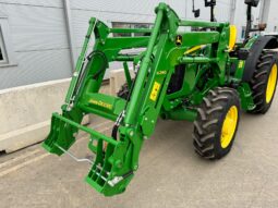 John Deere 5050E full