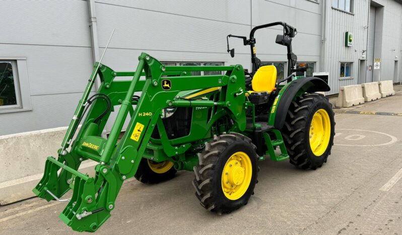 John Deere 5050E full