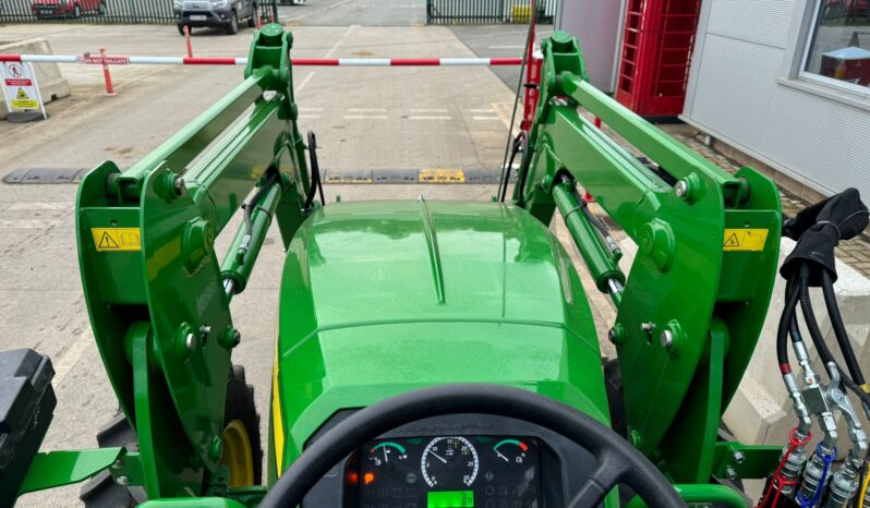 John Deere 5050E full