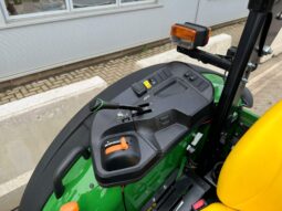 John Deere 5050E full