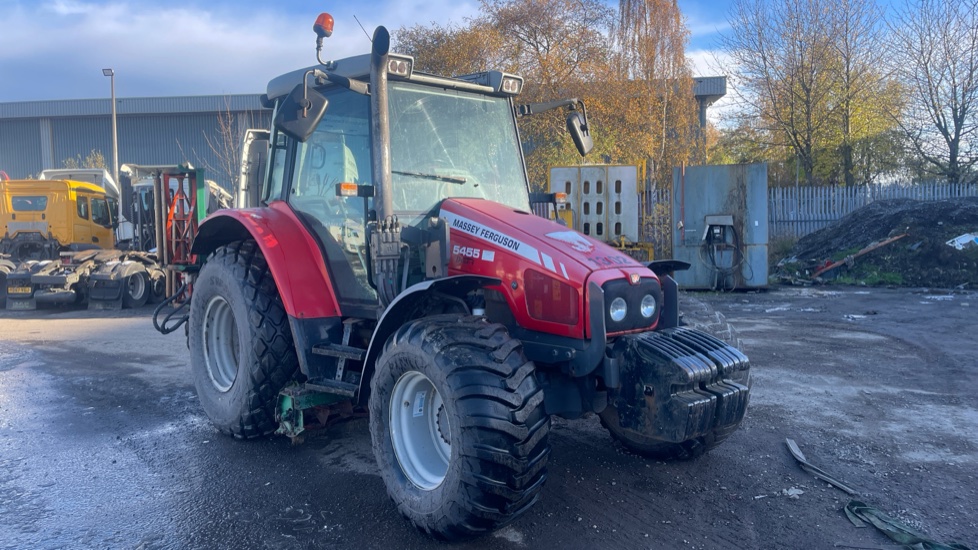 2009 MASSEY FERGUSON 5455 DYNA-4 For Auction on 2024-11-26 at 09:30