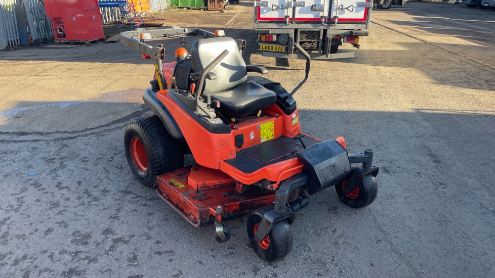 2012 KUBOTA ZD326  For Auction on 2024-11-26 at 09:30