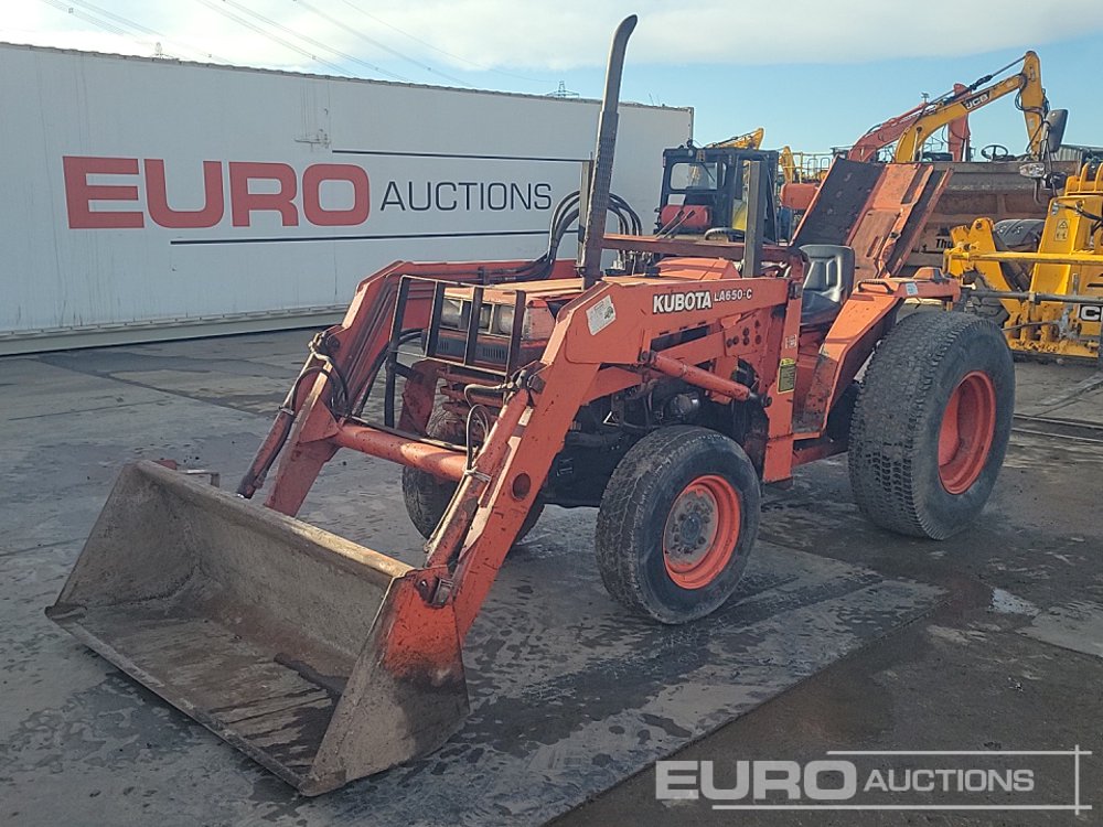 Kubota LA650-C Compact Tractors For Auction: Leeds -27th, 28th, 29th, 30th November 24 @ 8:00am