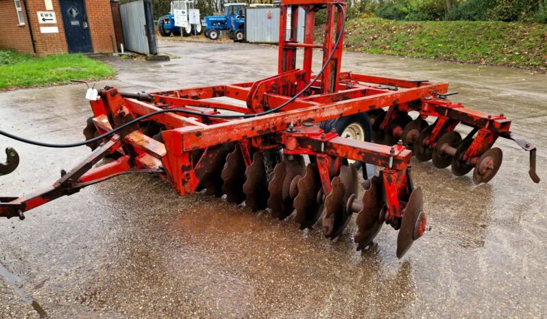 Pettit 76 Series 12′ trailed disc harrows full