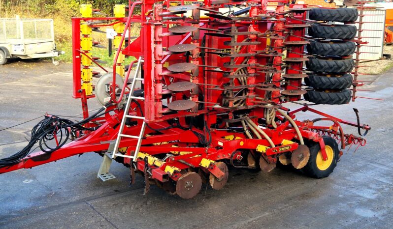 Vaderstad Rapid 6M drill full