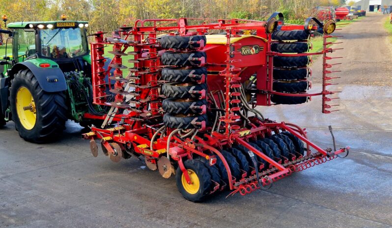 Vaderstad Rapid 6M drill full