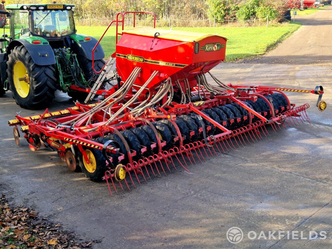 Vaderstad Rapid 6M drill