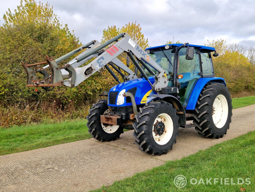 2008 New Holland T5040 4WD Tractor