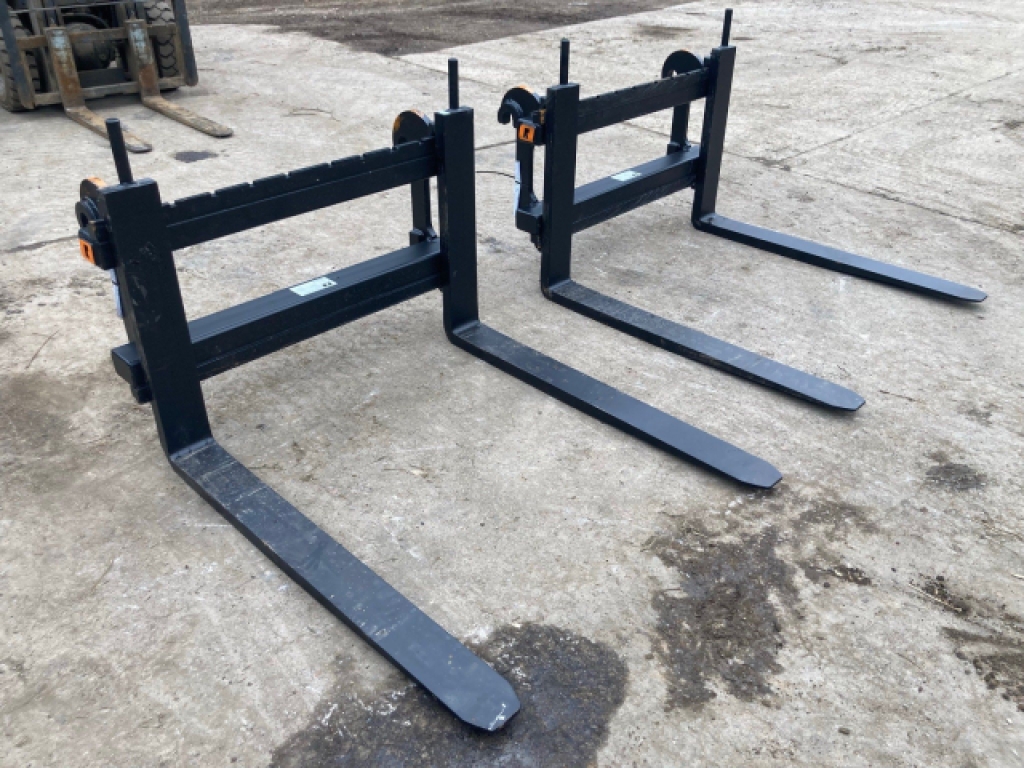 QUICKE TELEHANDLER FORKS ON MERLO BRACKETS 1,250 + VAT