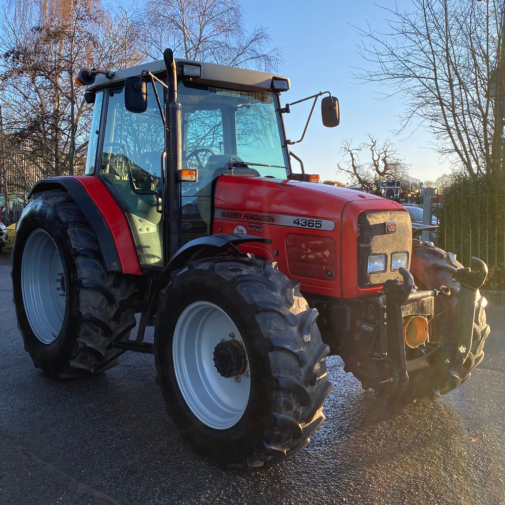 Used Massey Ferguson 4365 ST tractor