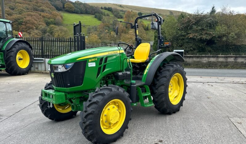 2023 JOHN DEERE 5050E  For Auction on 2025-01-28 at 09:30 full