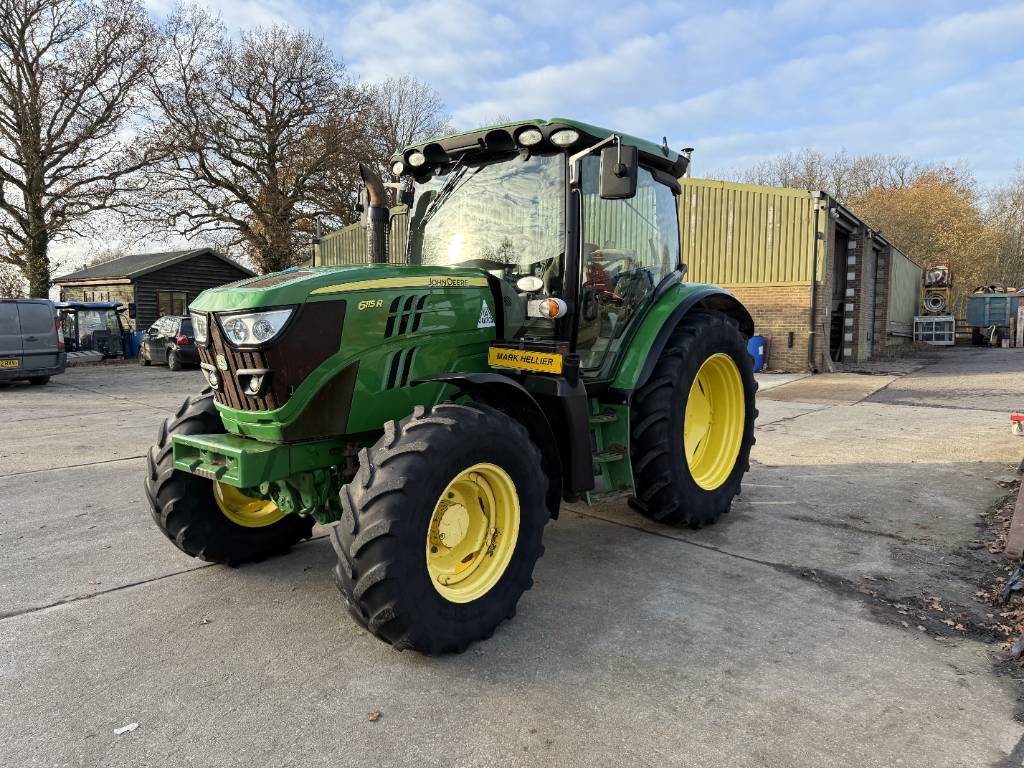 2015 John Deere 6115 R TLS