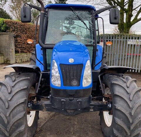 2009 New Holland T5060 c/w creep & front links full