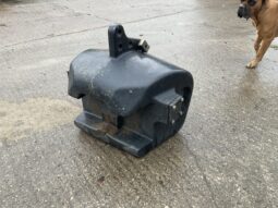 NEW HOLLAND 1000KG BLOCK WEIGHT full