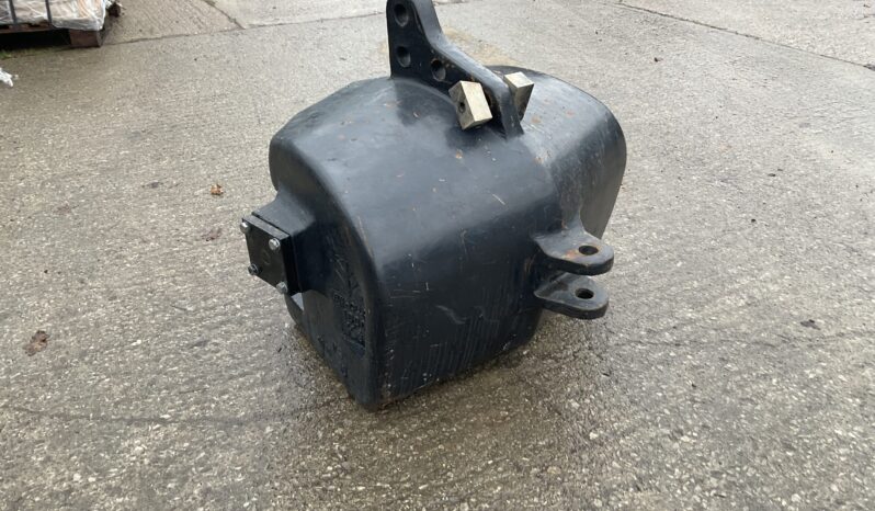 NEW HOLLAND 1000KG BLOCK WEIGHT full