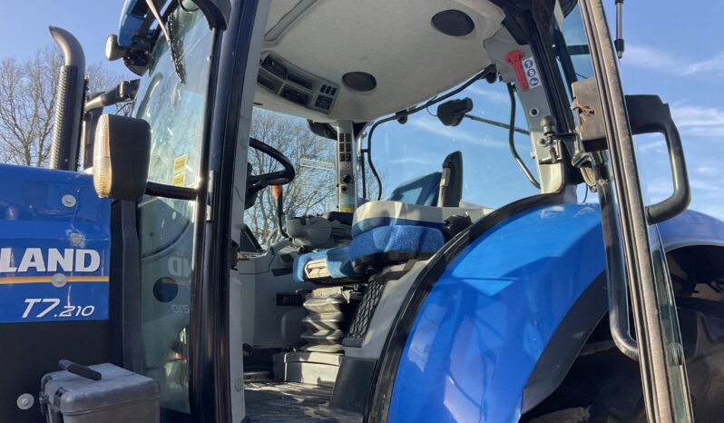 NEW HOLLAND T7.210 full