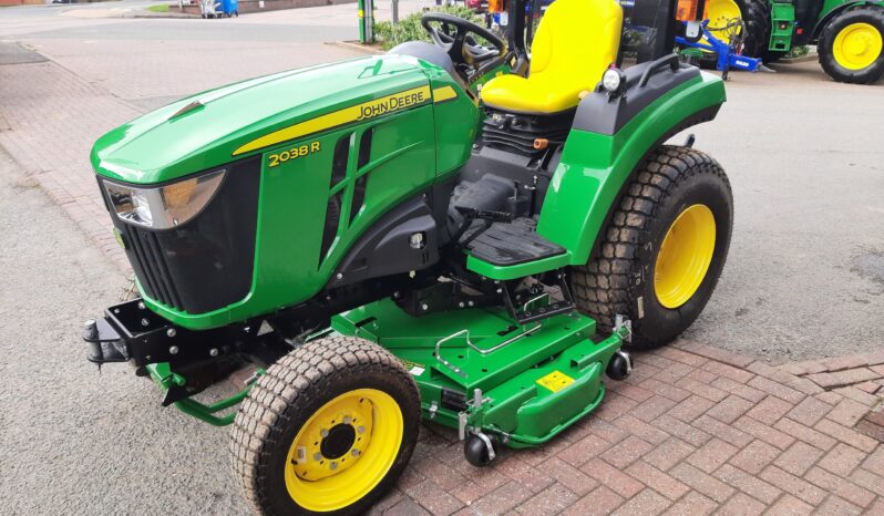 John Deere 2038R full