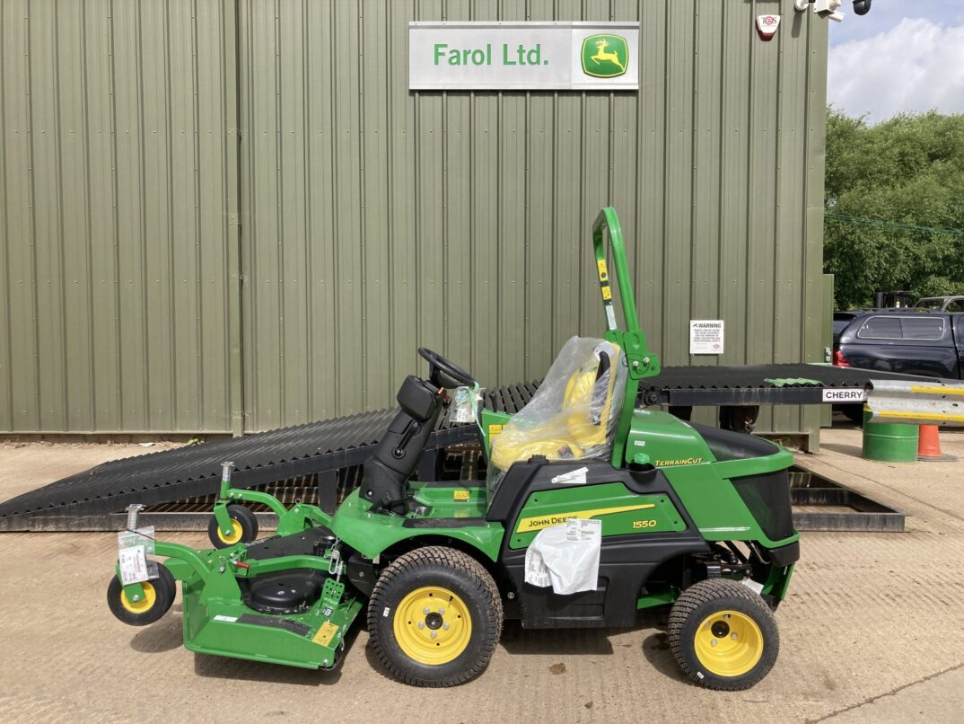 John Deere 1550