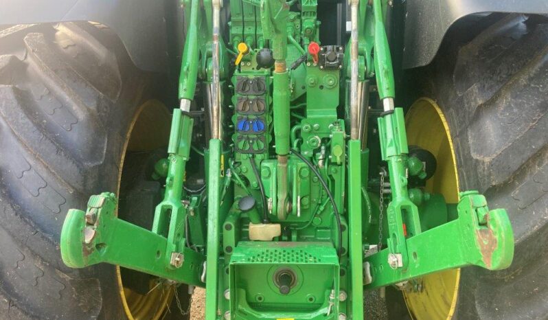 John Deere 6215R full