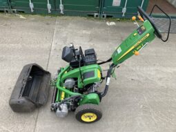 John Deere 220E Hybrid Greens Mower full