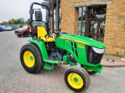 John Deere 3046R full