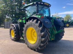 John Deere 6R 215 full