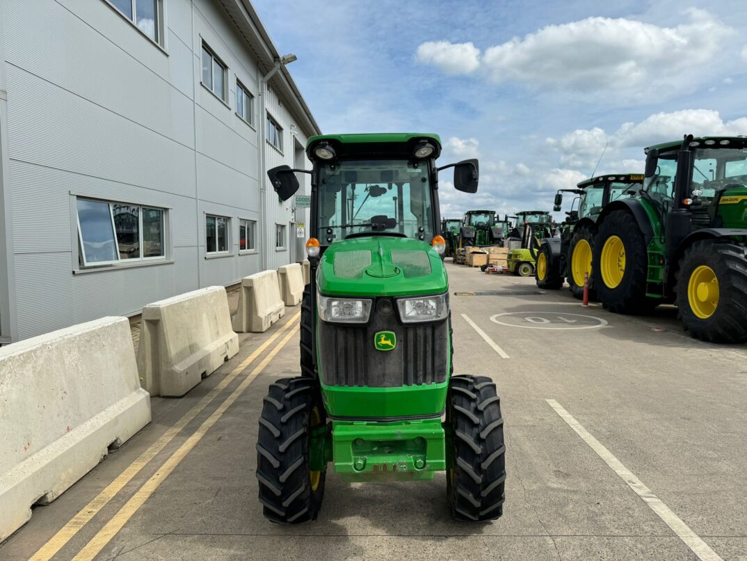 John Deere 5090GV