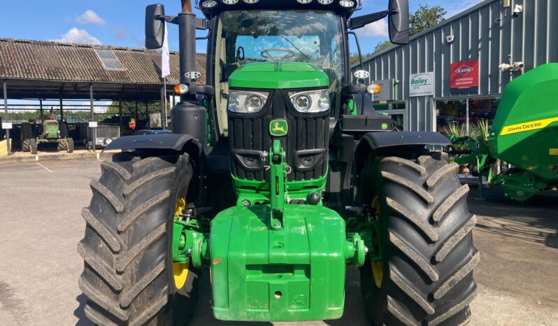 John Deere 6R 215 full