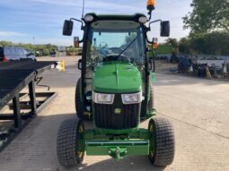 John Deere 3039R full