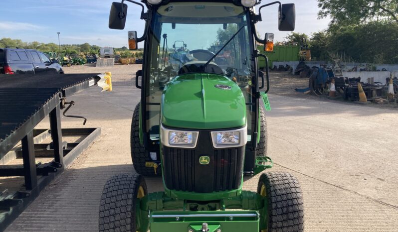 John Deere 3039R full